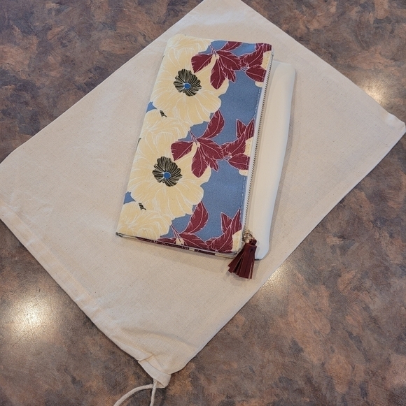 RACHEL PALLY Floral Print Reversible Vegan Clutch - Picture 7 of 13